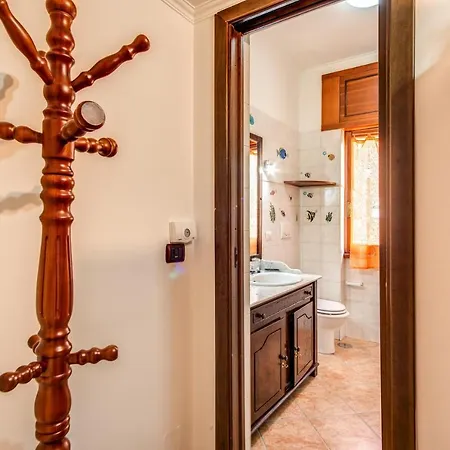 Sweet Lullaby - Free Parking